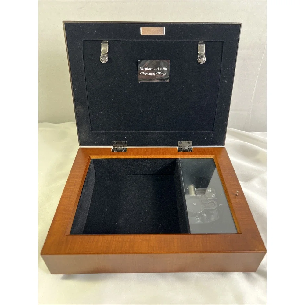 VTG Sister Music Box Wooden Jewelry / Photo 8 x 6 Box Plays music Nostalgia‎